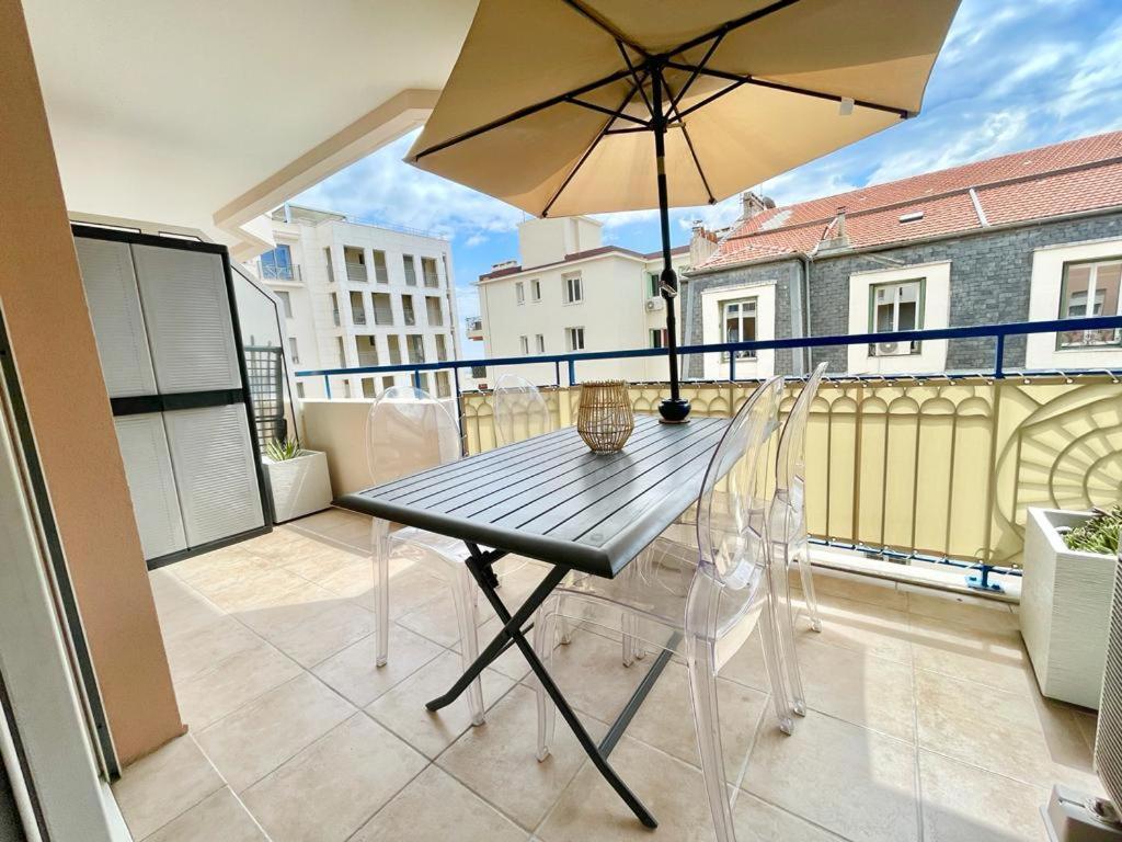 Les Rivages 2P Terrasse Parking Apartment Menton Bagian luar foto