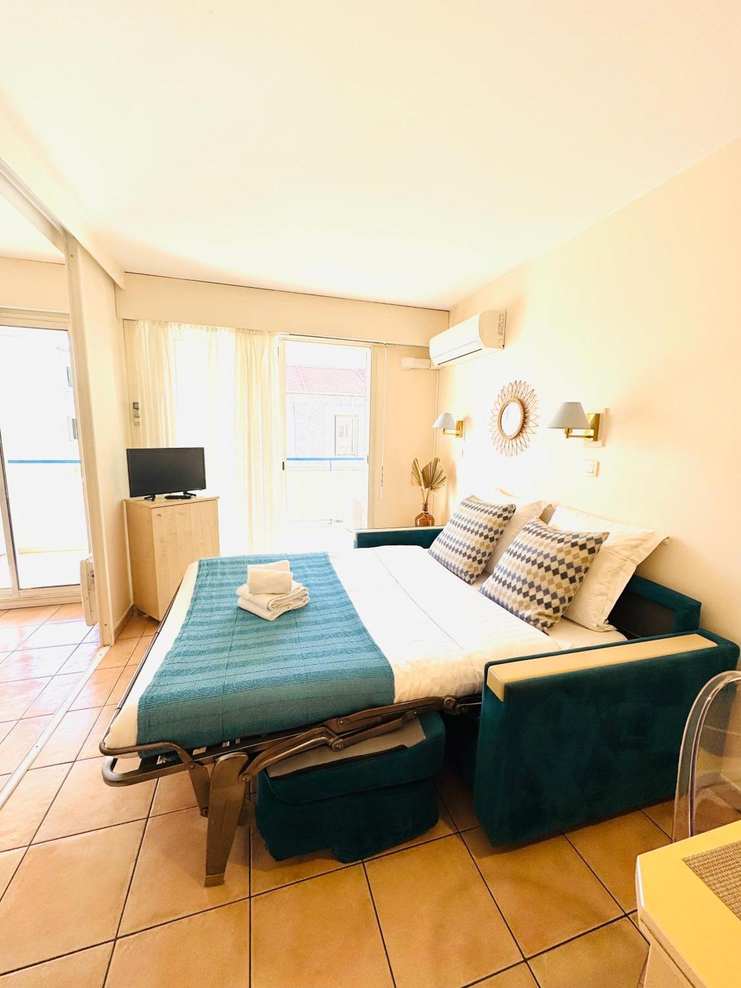 Les Rivages 2P Terrasse Parking Apartment Menton Bagian luar foto