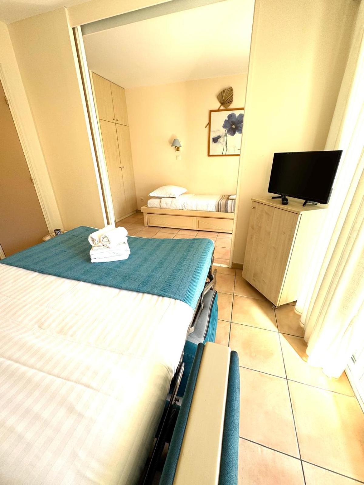 Les Rivages 2P Terrasse Parking Apartment Menton Bagian luar foto